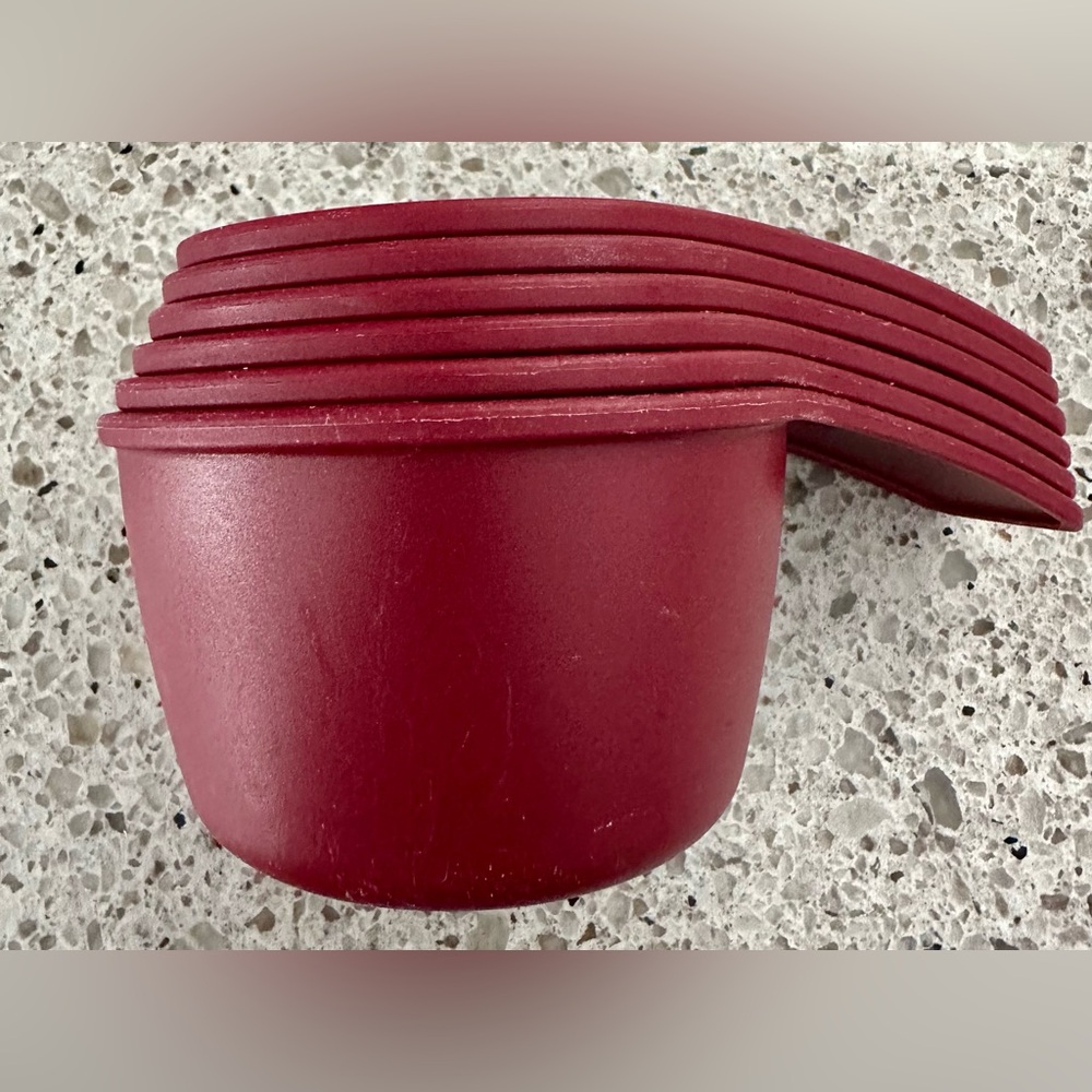 Tupperware measuring cup set of 6 Berry color - Picture 2 of 5